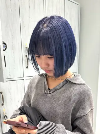ショート カラー 中川 茜里のヘアスタイル