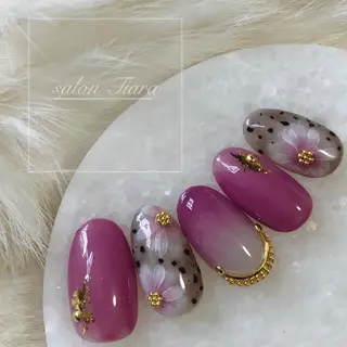 ネイル Private SalonTiaraのネイルデザイン