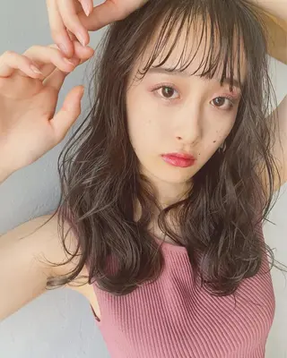 カラー マツエク・マツパ ハイトーンボブ 前田 表参道　グレージュのヘアスタイル
