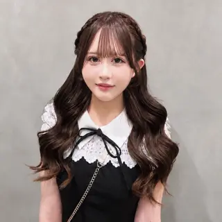 ロング ヘアアレンジ girly上品ヘア 🎀/ベージュikuのヘアスタイル
