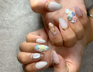 ネイル LAVISH 大和店 🤱子連れ大歓迎のネイルデザイン