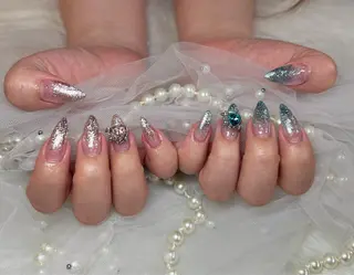ネイル zir  nail 🕊️💗RIOのネイルデザイン