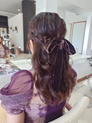 ロング ヘアアレンジ キンジョウ エナミのヘアスタイル