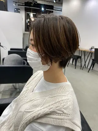 ショート カラー ヘアアレンジ ブリーチダブルカラー 元町三宮/三ノ宮のヘアスタイル