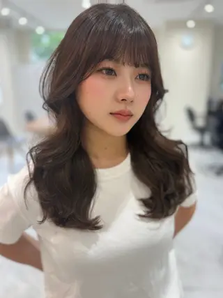 ロング カラー 透け感color/ SUのヘアスタイル