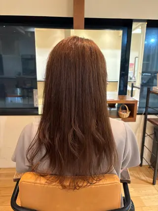 ロング おおはた　りゅう/ カラーのヘアスタイル