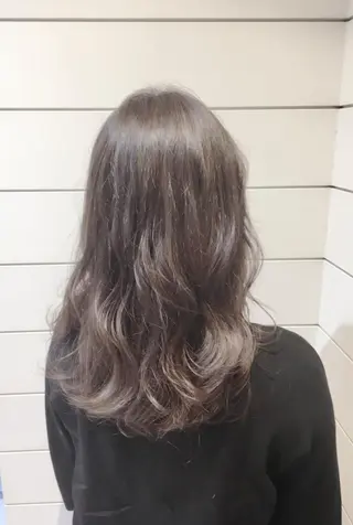 ロング カラー 🍊新宿南口🍊 ERINAのヘアスタイル