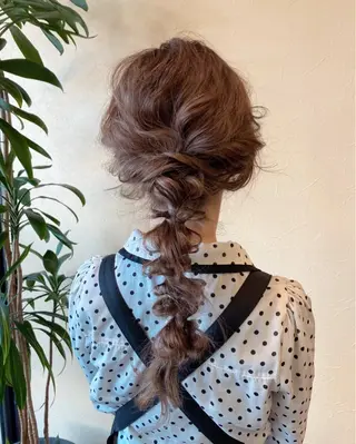 ロング カラー ヘアアレンジ 黒沢 茜のマツエク・マツパデザイン