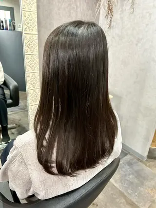ロング giniro ホソミのヘアスタイル