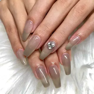 ネイル 🫧RaLa ⭐︎AYAKA🫧のネイルデザイン