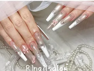 ネイル R1🎀Nail💕 池袋東口店のネイルデザイン