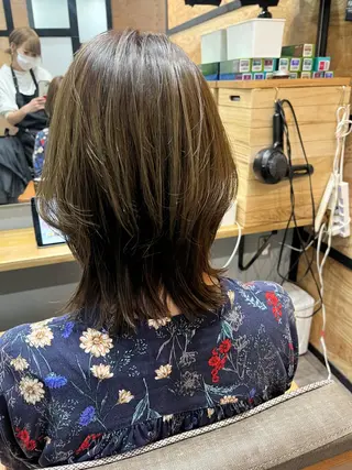 セミロング カラー パーマ ヘアアレンジ メンズ キッズ ネイル マツエク・マツパ アイブロウ 久木原 ゆりのヘアスタイル
