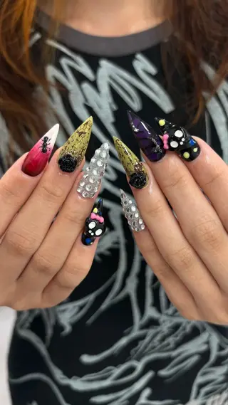 ネイル 🍓個性派ネイル🎶 /Komachi❤️のネイルデザイン
