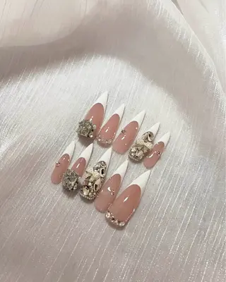 ネイル Nail salon Rhonaのネイルデザイン