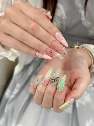 ネイル Eli Eli 新宿のネイルデザイン