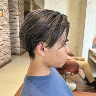 カラー メンズ 見川 ヒカルのヘアスタイル