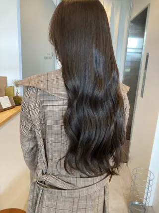 ロング ✨色持ちの良い艶 カラー✨蟹江真世のヘアスタイル