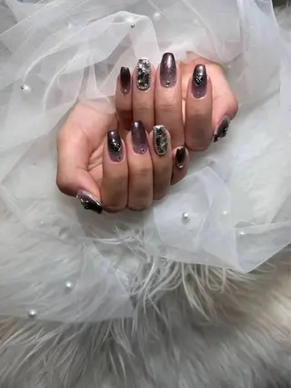 ネイル 🌈 Laule'aのネイルデザイン