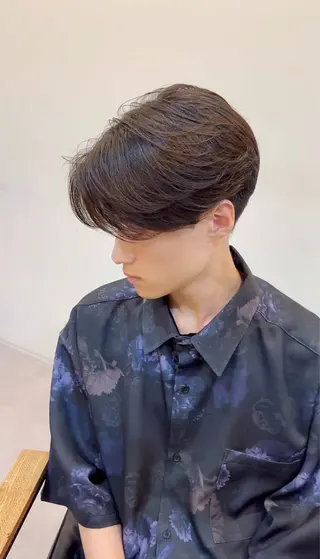 ミディアム メンズ メンズ特化 韓国/曲がる縮毛矯正のヘアスタイル