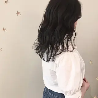 セミロング カラー 市川 千夏のヘアスタイル