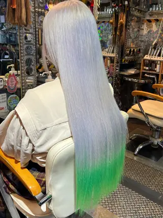 ロング カラー KOYA コヤのヘアスタイル