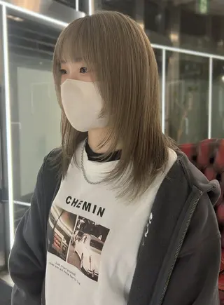 ミディアム 楯岩 さくらのヘアスタイル