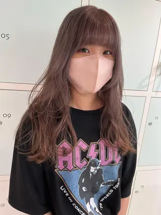 ロング カラー ウルフカット／吉村 桃子のヘアスタイル