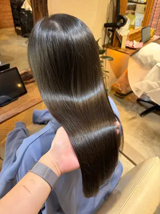 セミロング 髪質改善／顔まわり cut／suzukaのヘアスタイル