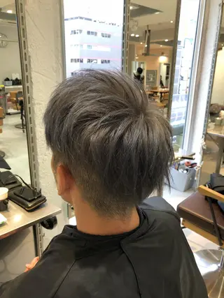 ショート カラー メンズ 韓国レイヤー×艶髪 ハイトーンRyukiのヘアスタイル