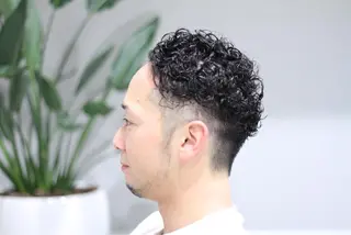 ショート パーマ メンズ 矢島 真樹のヘアスタイル