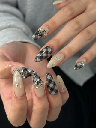 ネイル schon 🎀saraのネイルデザイン