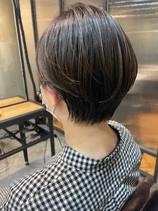 ショート 赤み消しカラー/透 明感カラー/有吉優香のヘアスタイル