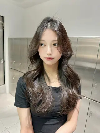 ロング カラー 佐渡優 365連勤する美容師のヘアスタイル