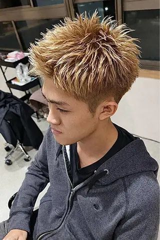 カラー メンズ matsui ／ anheloのヘアスタイル