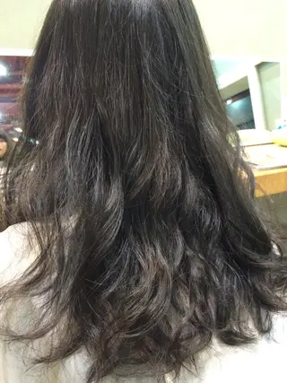 ミディアム セミロング ロング カラー ヘアアレンジ 今泉 直裕ショートボブの匠のヘアスタイル