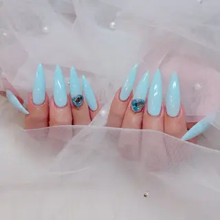 ネイル ラクロレ ハナ︎🌼のネイルデザイン