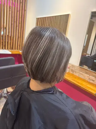 ショート カラー ヘアカラー&縮毛矯正 STAR☆RIVERのヘアスタイル