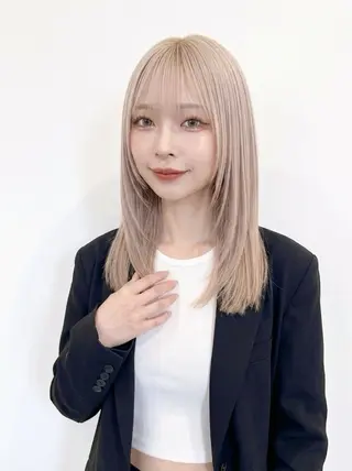 ミディアム ブリーチ毛に縮毛矯正 ✨カラー✨山田 正幸のヘアスタイル