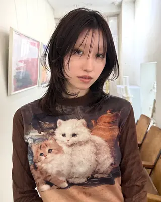 ミディアム カラー レイヤー MINX伊藤なず菜のヘアスタイル