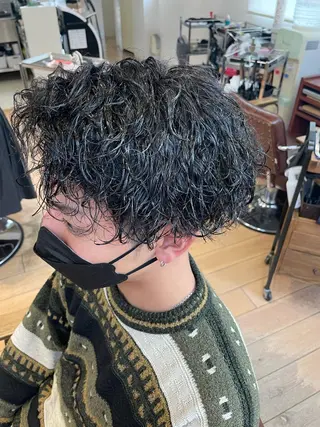 パーマ メンズ n/m by JIL BLAN KAIのヘアスタイル