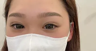 アイブロウ 山口 真実のマツエク・マツパデザイン
