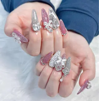 ネイル Hin Hana Nailのネイルデザイン
