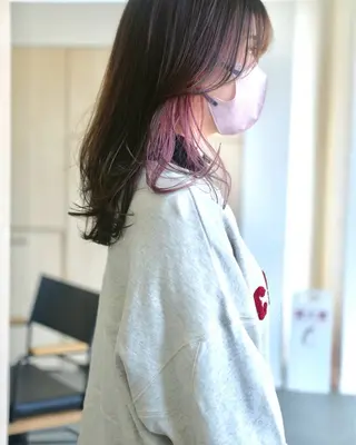 セミロング カラー 透明感カラー🫧 Kanaのヘアスタイル