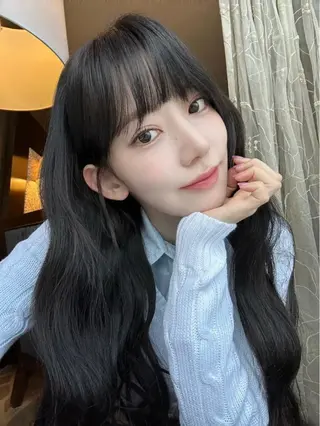 ロング ラベンダー💜 グレージュ🩶のヘアスタイル