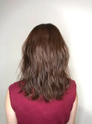 ミディアム カラー 小濱 ありすのヘアスタイル