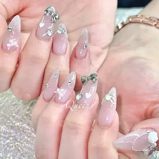 ネイル Queens テイのネイルデザイン