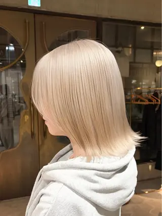 ミディアム カラー 似合わせベージュ 🍯ayumi🍯のヘアスタイル