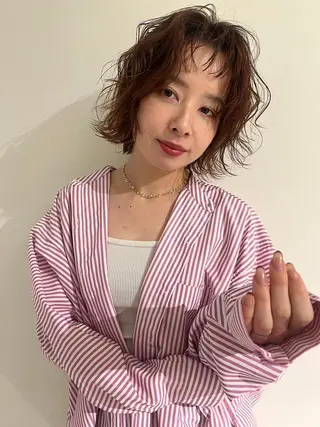 ミディアム アヴァンス 広島本通のヘアスタイル