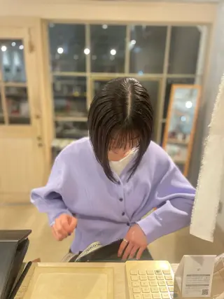 ショート ROCCO アイナ/ レイヤー透明感カラーのヘアスタイル