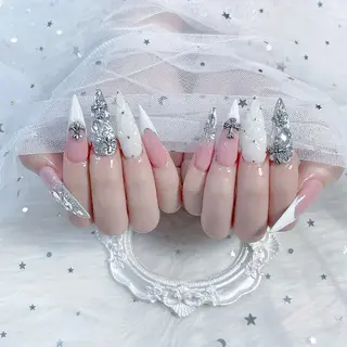 ネイル HIN NAILのネイルデザイン